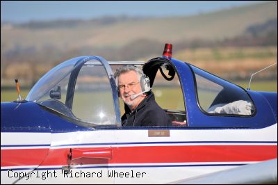 Keeping a good lookout - Click to view high resolution version